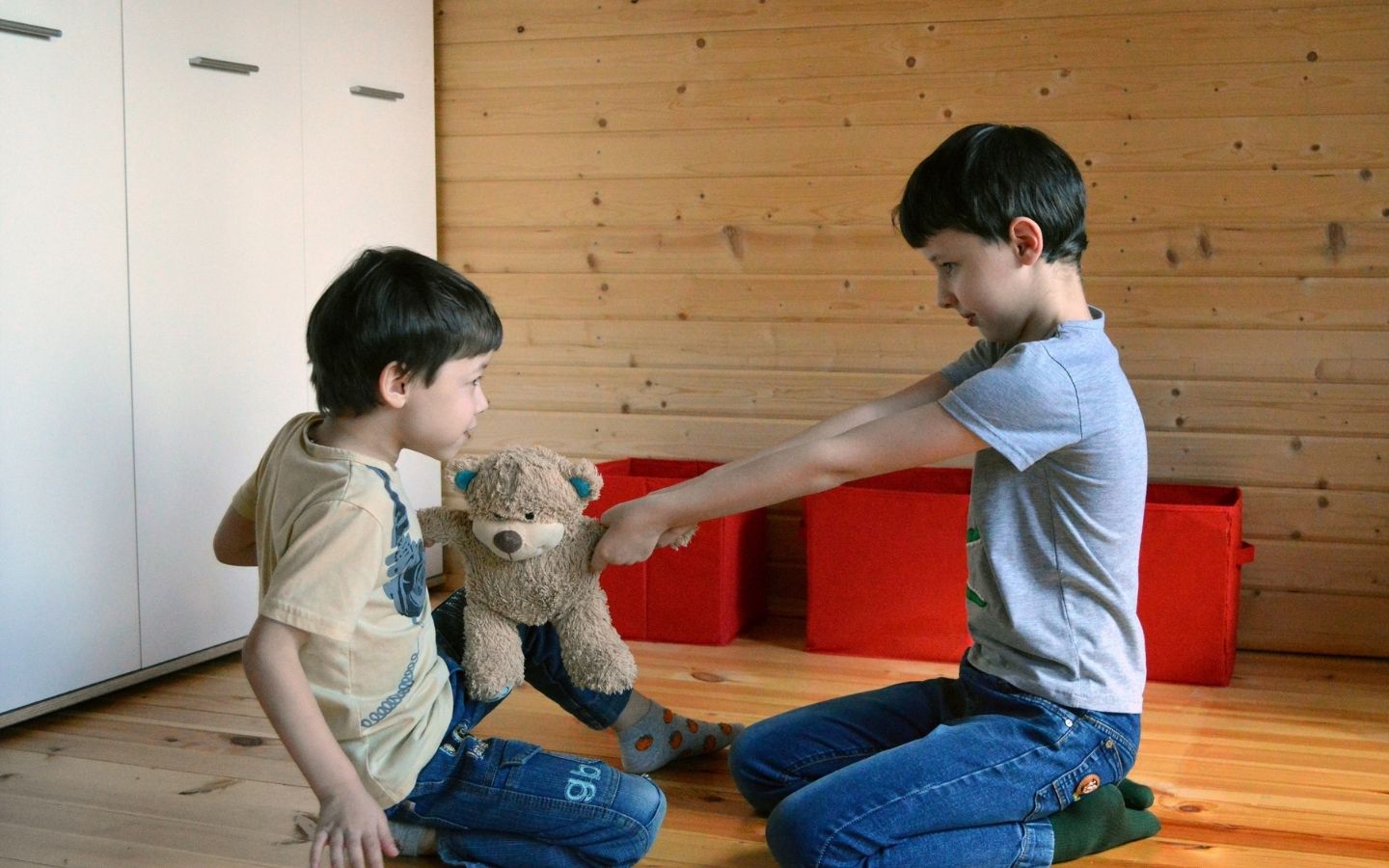 Çocuklarda Kıskançlık ve Paylaşamama Tutumu